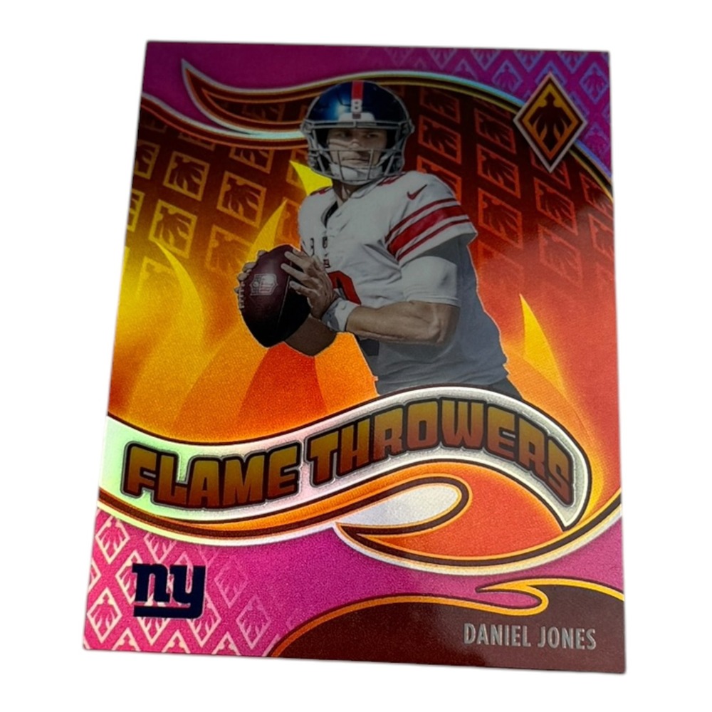 2021 Panini Phoenix Daniel Jones Flame Throwers Pink Prizm /175 No. FT-25 Giants